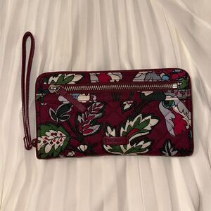 Vera Bradley Bordeaux Blooms Burgundy Large Quilted Floral Wristlet RFID Wallet